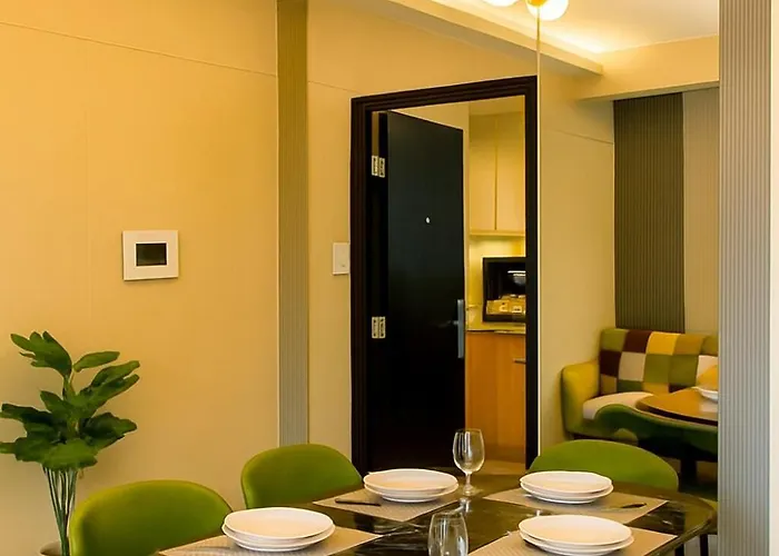 Modern & Luxury 1br Near Okada, Solaire, Airport *