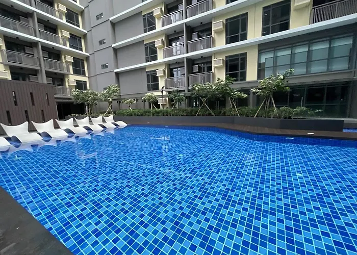 Modern & Luxury 1br Near Okada, Solaire, Airport Appartement