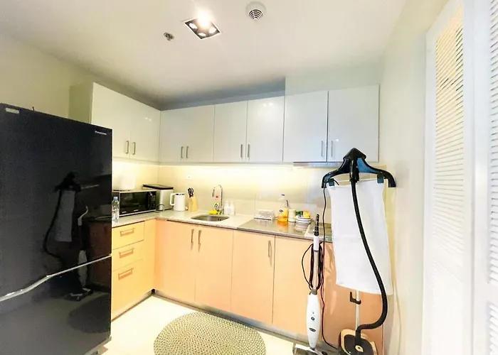 Modern & Luxury 1br Near Okada, Solaire, Airport